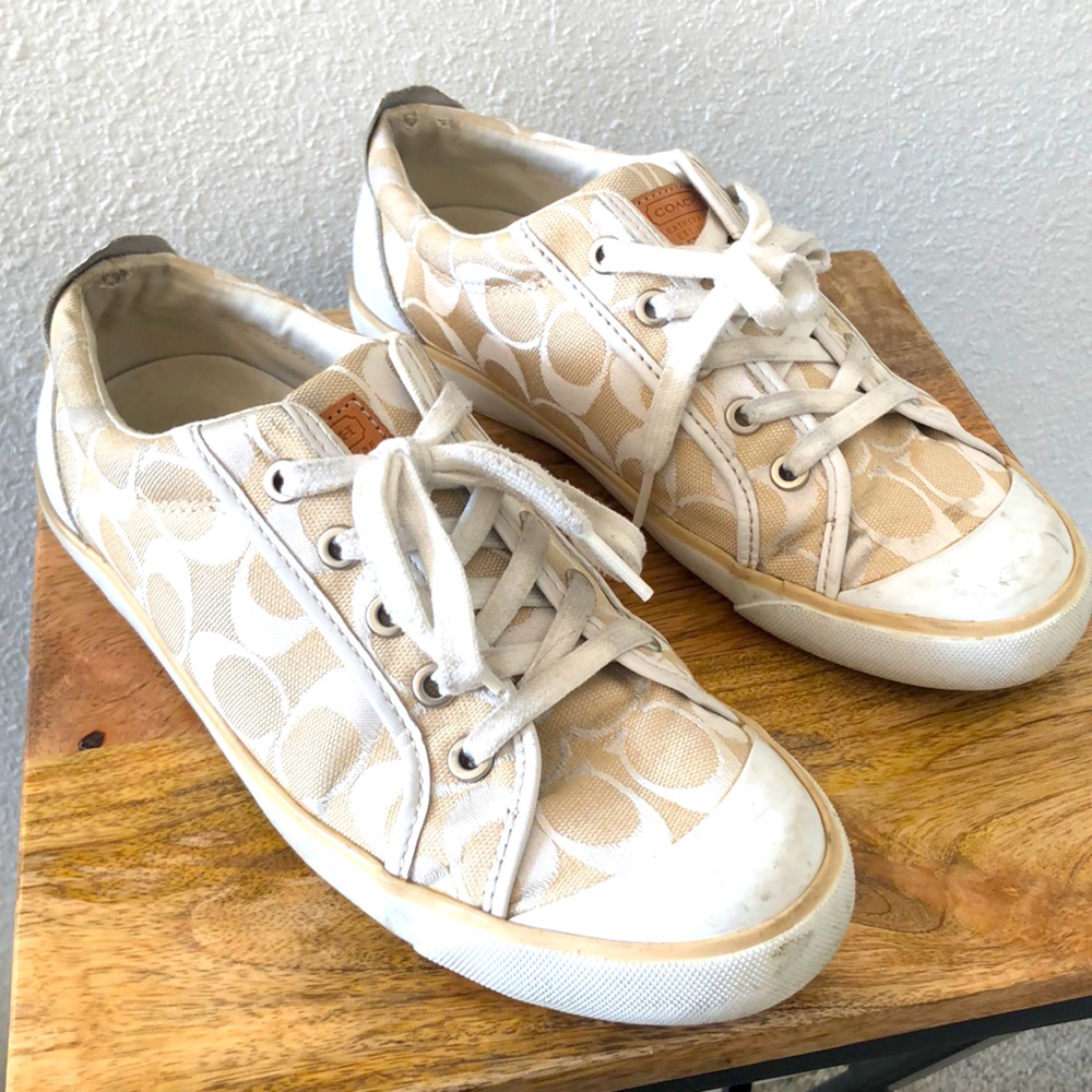 Stylish Coach Cream/White Sneakers